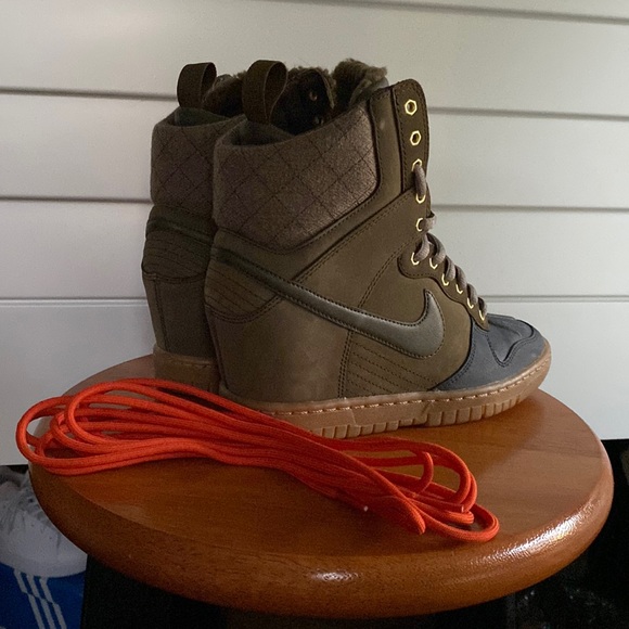 Nike Shoes - Water proof Nike sky highs